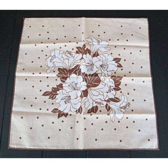 6 Vintage Cotton Floral Napkins Tan White Brown Flowers - Picture 3 of 4